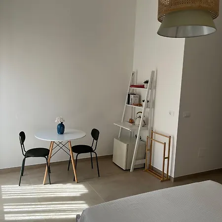 Blueberry By Calabria And Chill ベッド・アンド・ブレックファスト スカレア